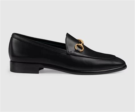 Scarpe autunno 2023: i mocassini Gucci di Levante sono timeless